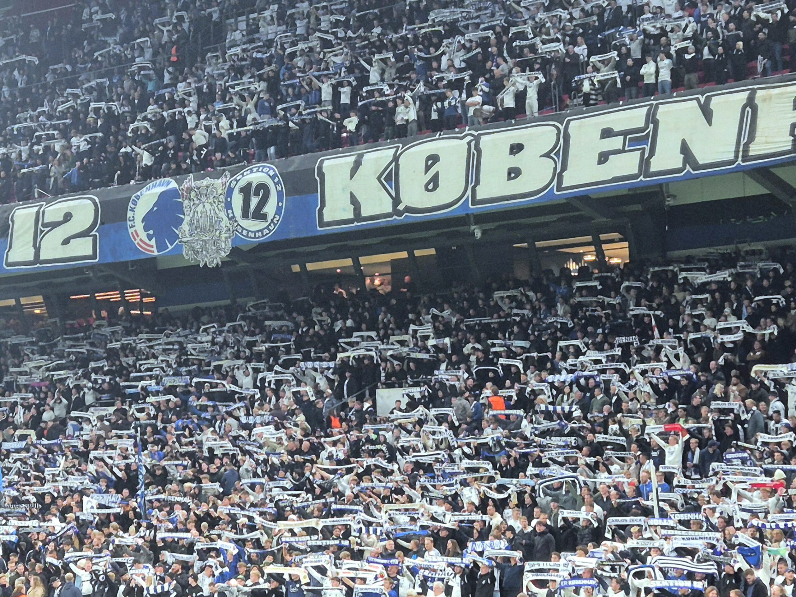 FC København gik fra dominans til desperation: Polsk tyveri og buhråb i Parken