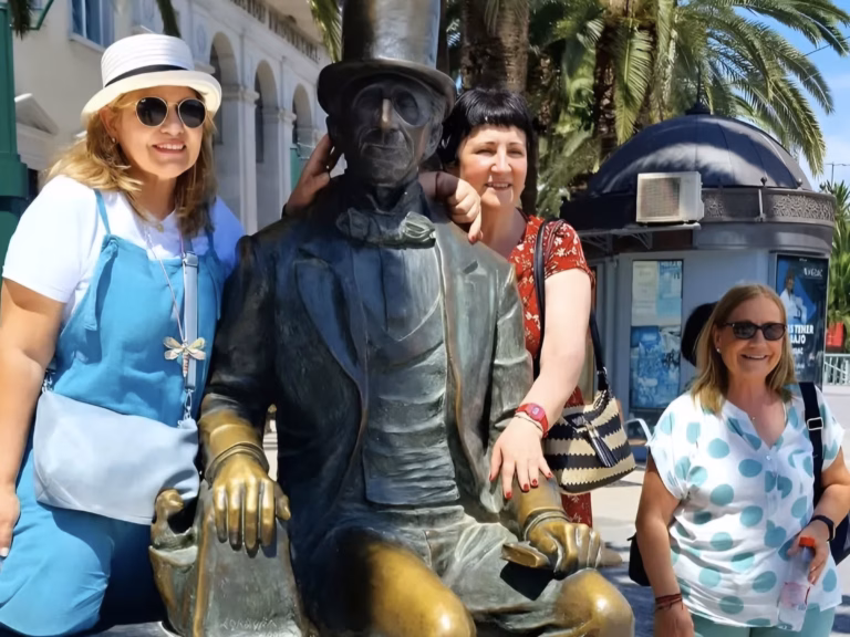 H.C. Andersen’s rejser – Statue i Malaga